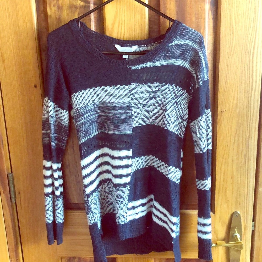 Women’s color block sweater